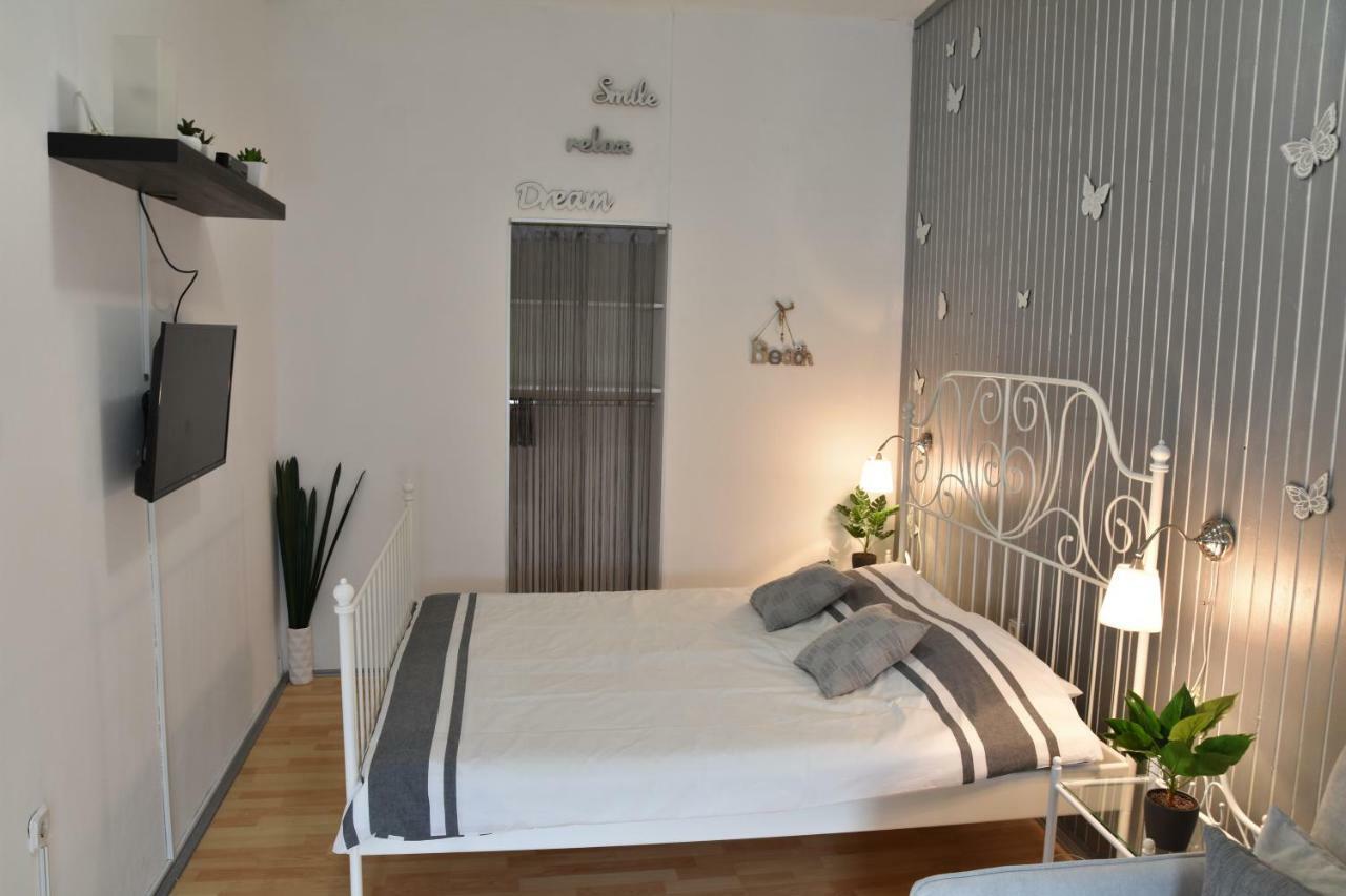 Studio Apartment Lumen Pula Zewnętrze zdjęcie